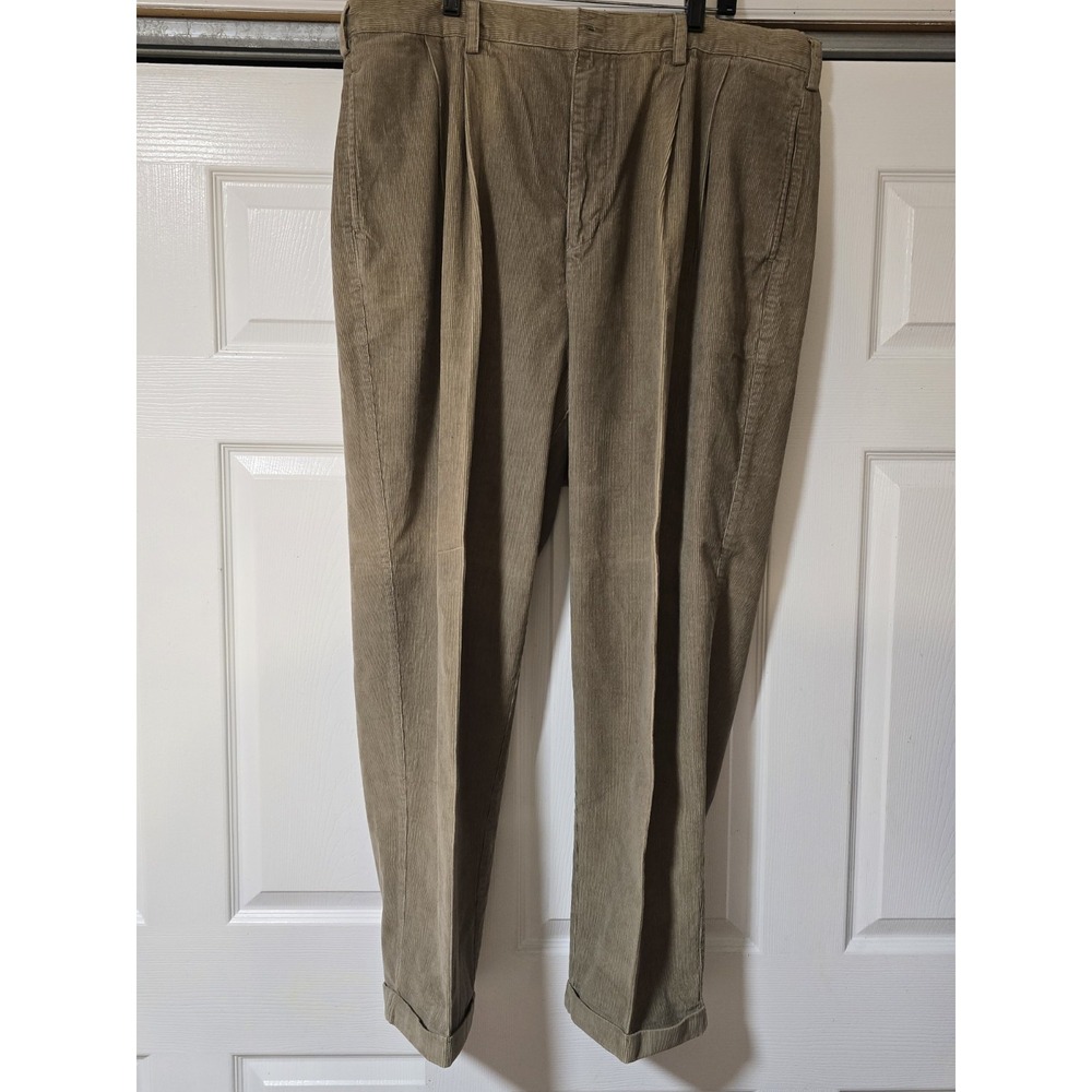 Vintage Mens  VanHeusen Pleated, Cuffed Corduroy Pants  New  Size 42 X 30 Tan